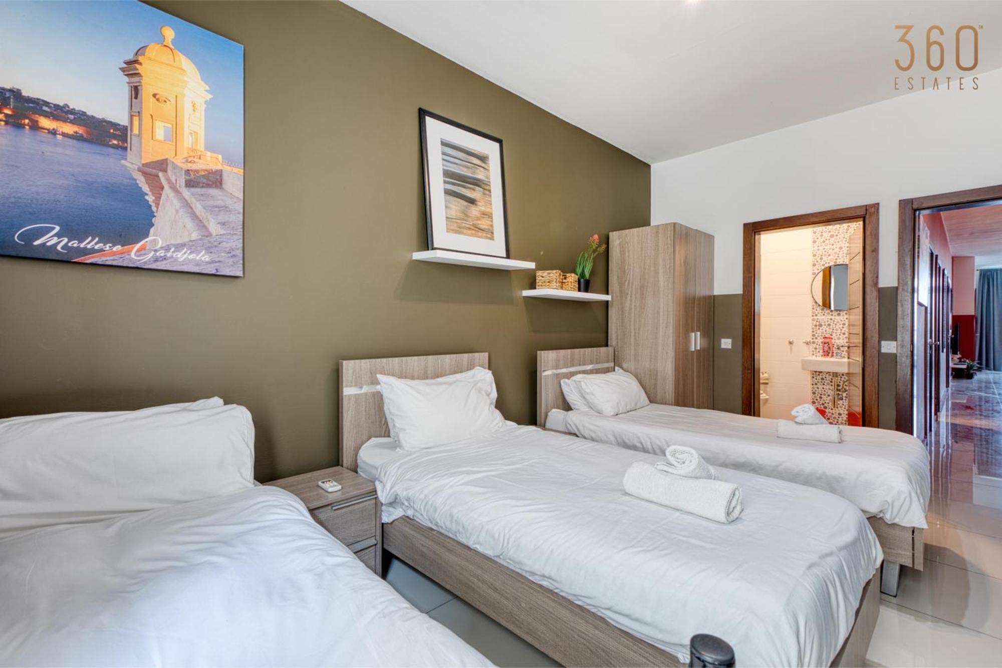 A Lovely 3 Bedroom, 3 Baths Home In The Centre Of Gzira By 360 Estates Bagian luar foto