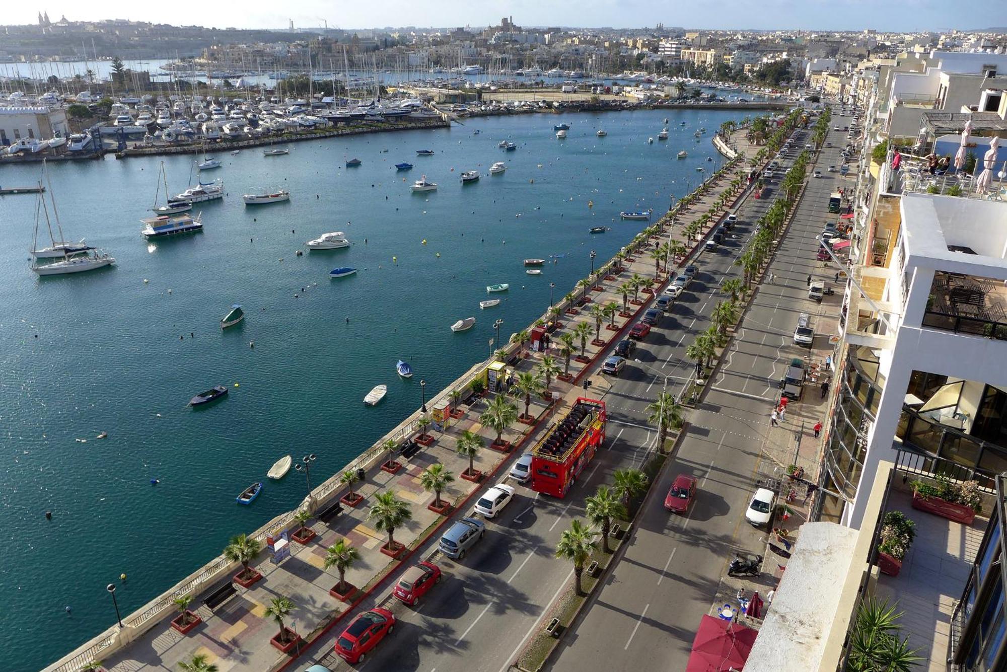 A Lovely 3 Bedroom, 3 Baths Home In The Centre Of Gzira By 360 Estates Bagian luar foto