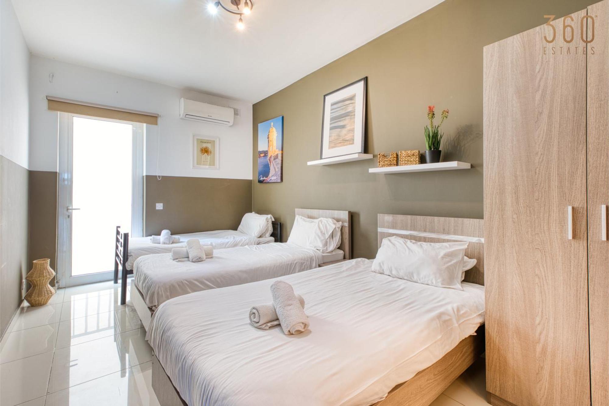 A Lovely 3 Bedroom, 3 Baths Home In The Centre Of Gzira By 360 Estates Bagian luar foto